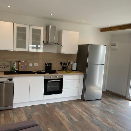 Studio 23 M2+Wifi +Parking Prive Lejlighedshotel Oullins Eksteriør billede