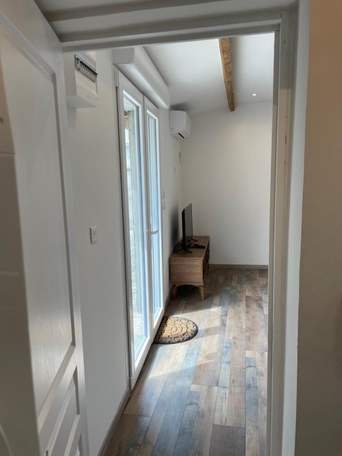 Studio 23 M2+Wifi +Parking Prive Lejlighedshotel Oullins Eksteriør billede